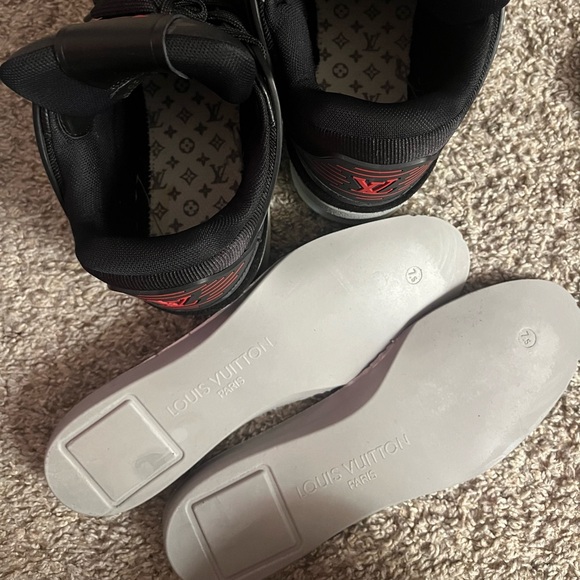 Louis Vuitton Trainer Eclipse - Picture 9 of 9